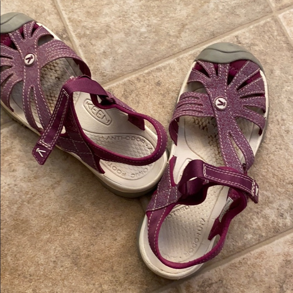 Keen Woman’s Hiking sandal